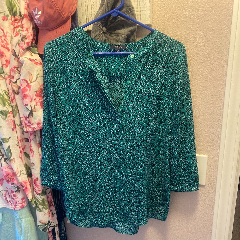 Women’s blouse
